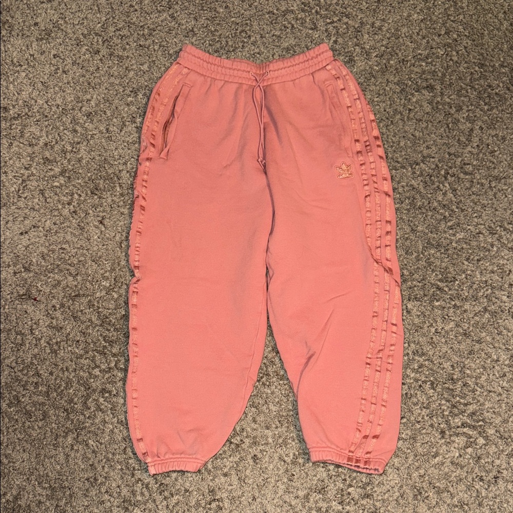 🖤ADIDAS CORAL PINK CROPPED SWEATPANTS SIZE S🖤